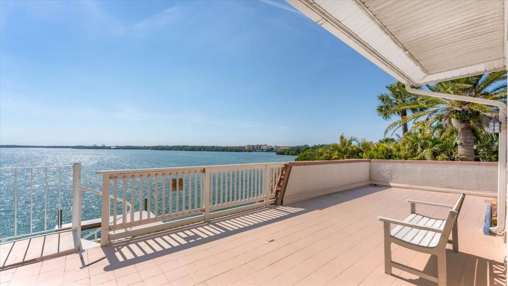 120 SANDS POINT DRIVE Tierra Verde, FL 33715