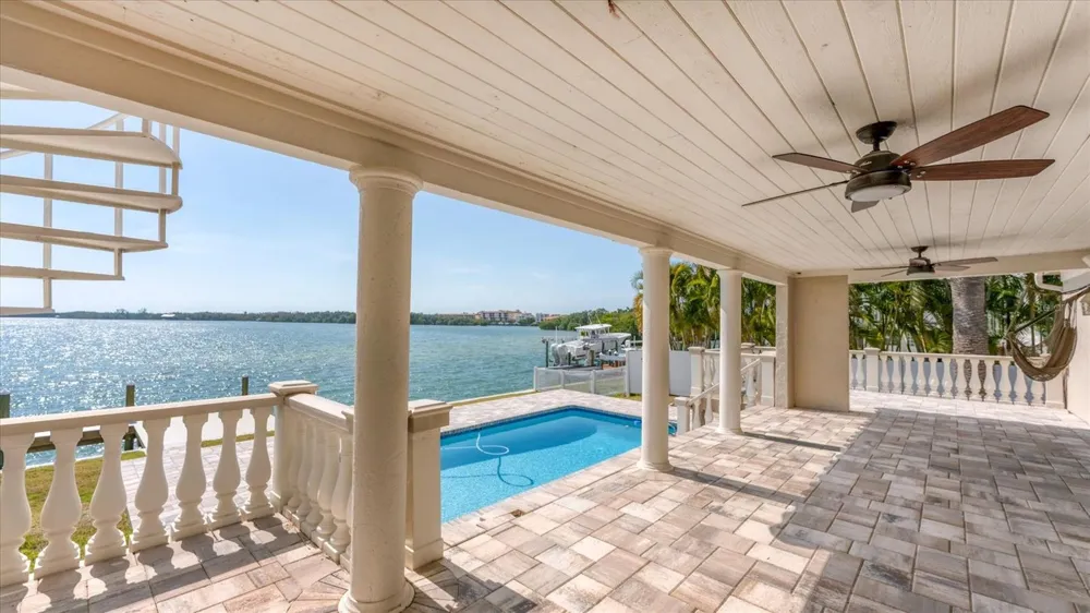 120 SANDS POINT DRIVE Tierra Verde, FL 33715