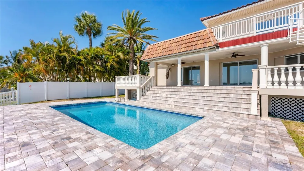120 SANDS POINT DRIVE Tierra Verde, FL 33715