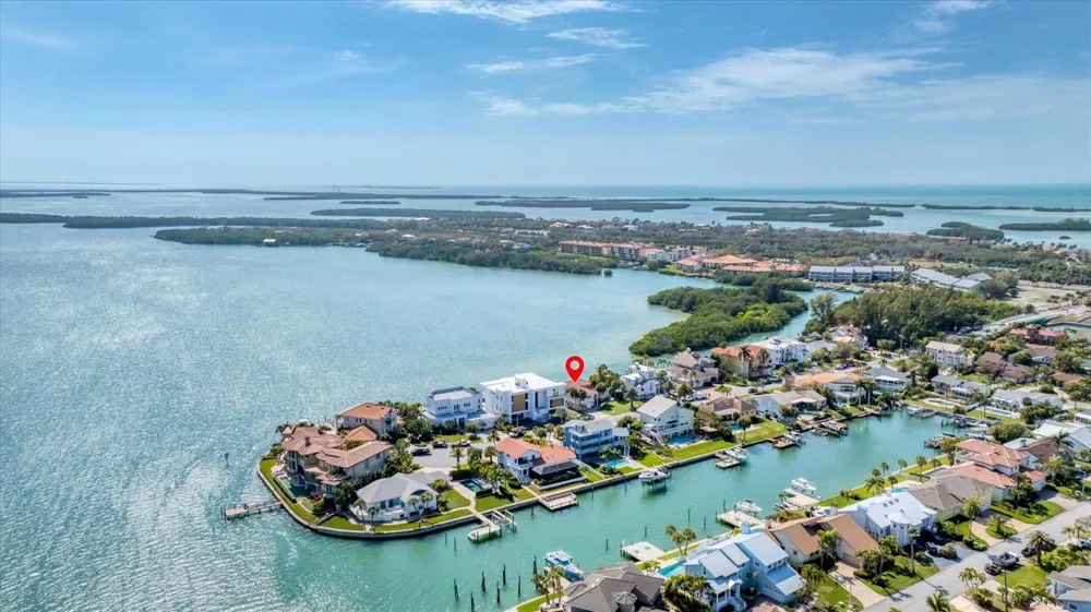 120 SANDS POINT DRIVE Tierra Verde, FL 33715