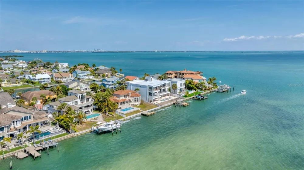 120 SANDS POINT DRIVE Tierra Verde, FL 33715