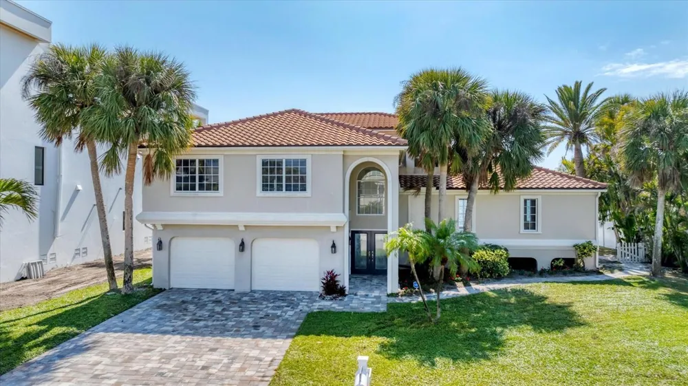 120 SANDS POINT DRIVE Tierra Verde, FL 33715