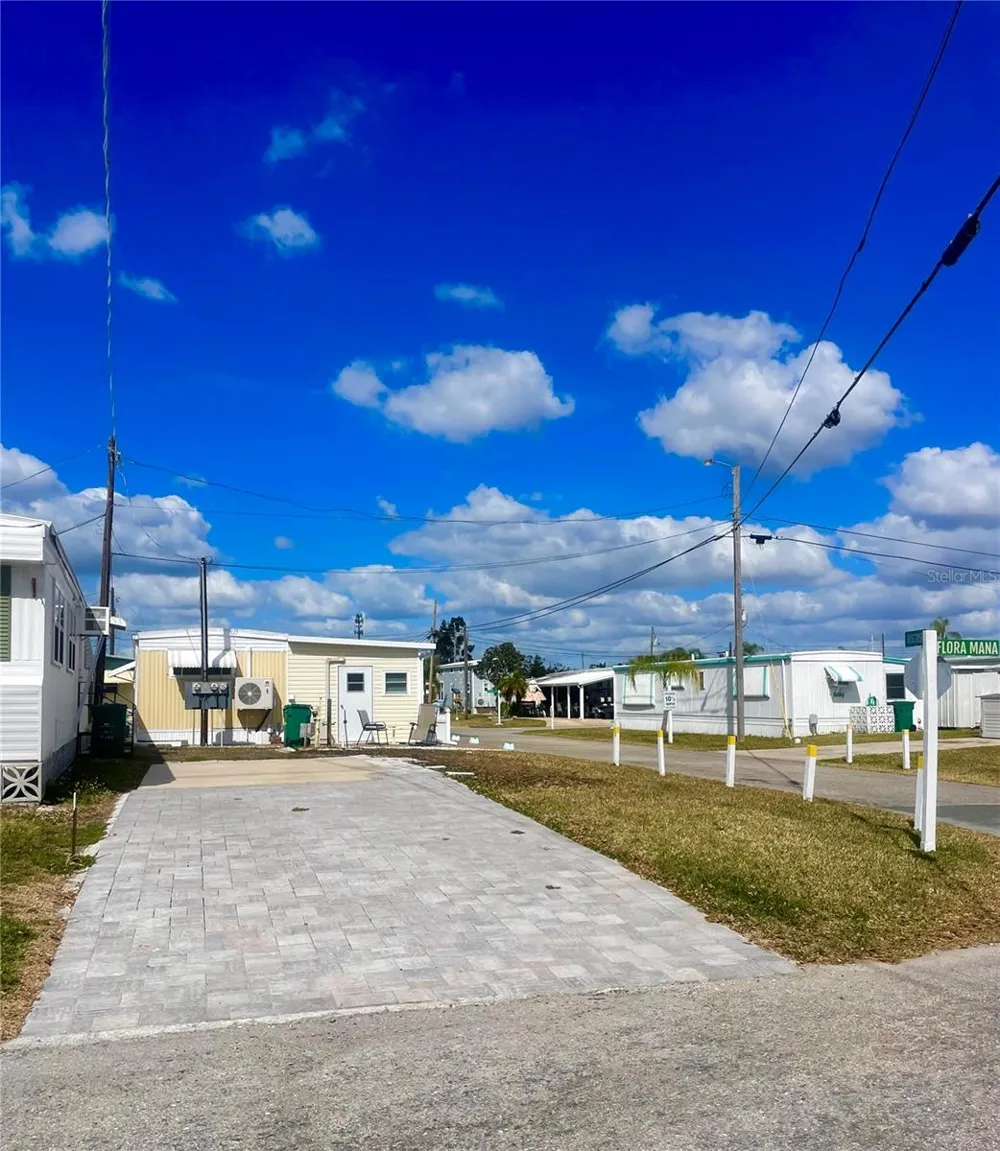 167 4TH STREET W Palmetto, FL 34221