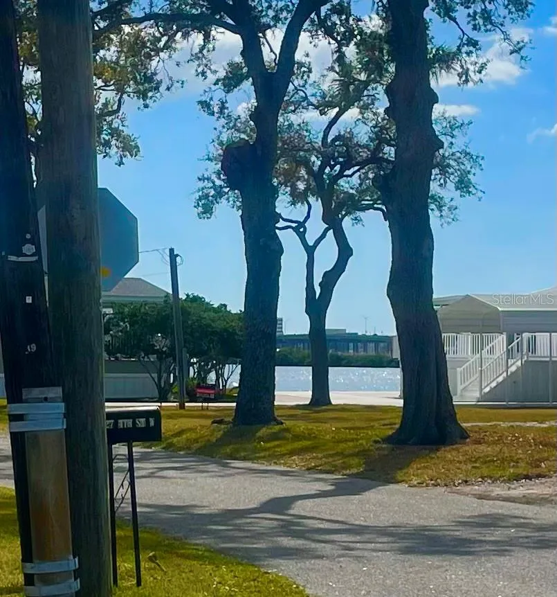 167 4TH STREET W Palmetto, FL 34221
