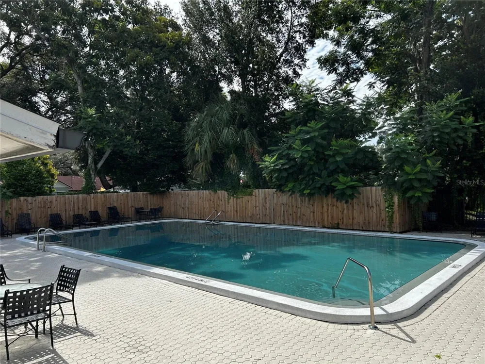201 PINE VIOLET COURT #201 Tampa, FL 33612