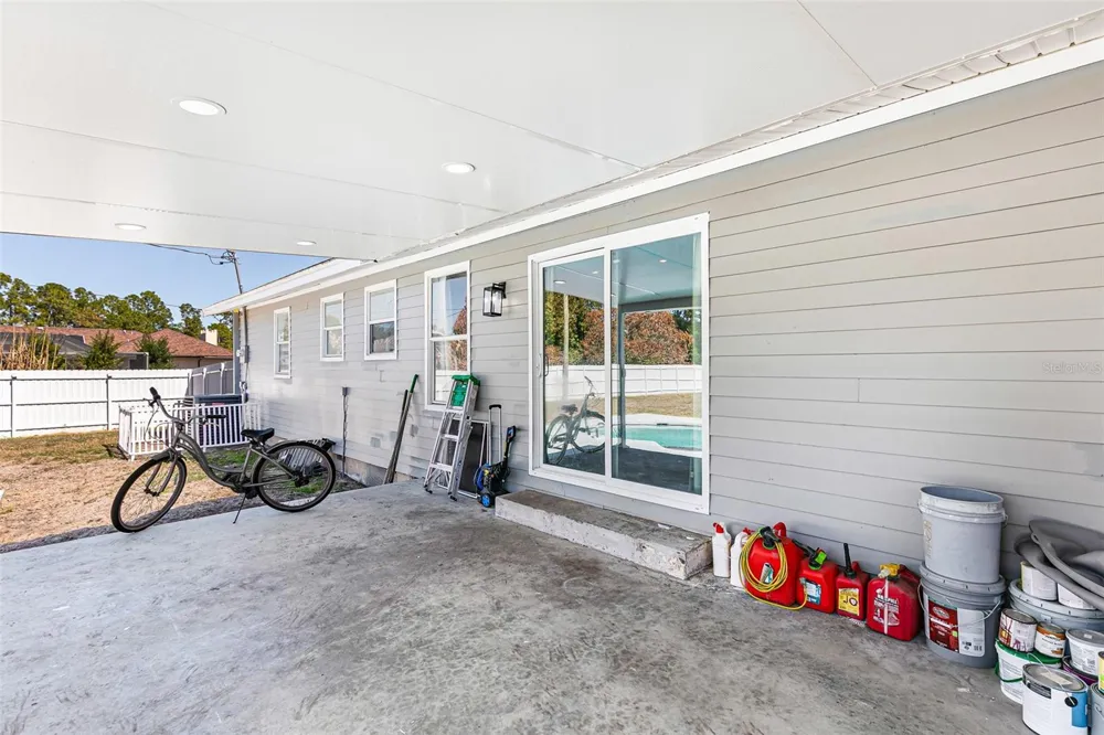 323 GREENWOOD AVENUE Lehigh Acres, FL 33936