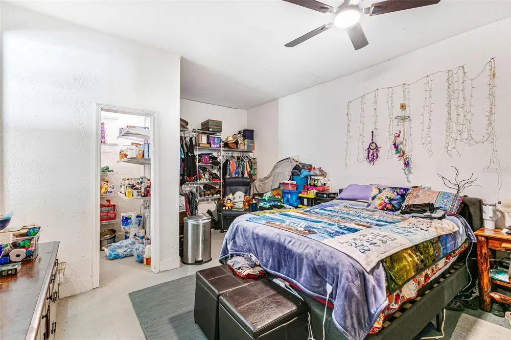 323 GREENWOOD AVENUE Lehigh Acres, FL 33936