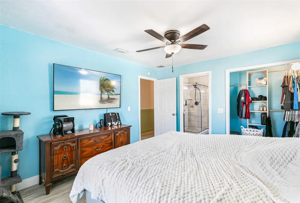 323 GREENWOOD AVENUE Lehigh Acres, FL 33936