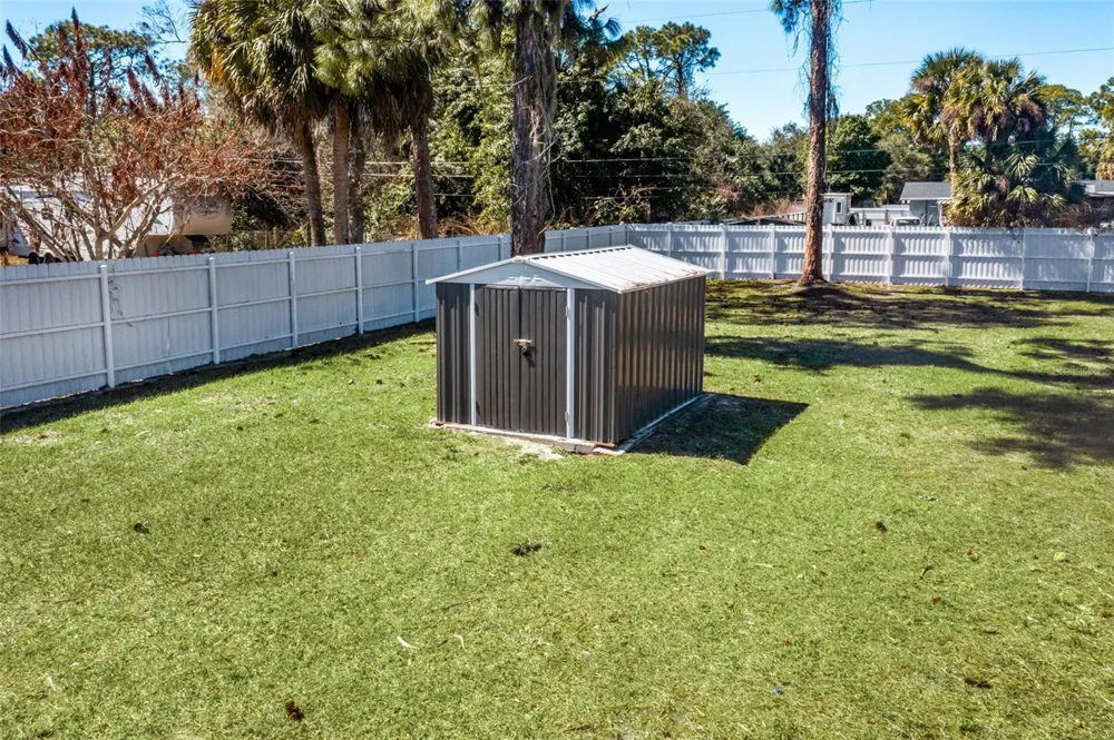 323 GREENWOOD AVENUE Lehigh Acres, FL 33936