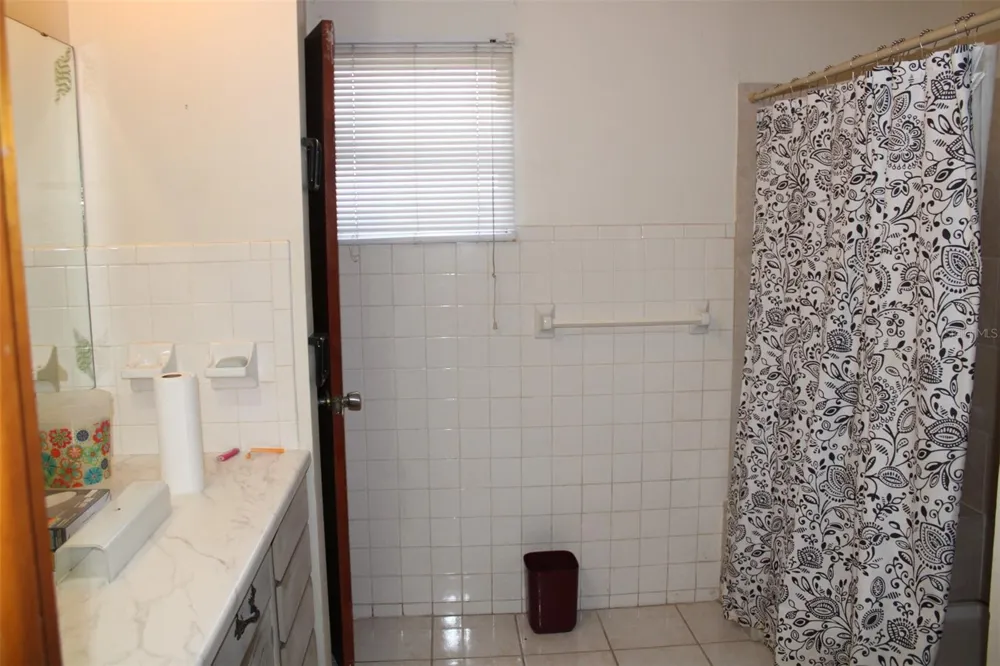 3504 E 24TH AVENUE Tampa, FL 33605