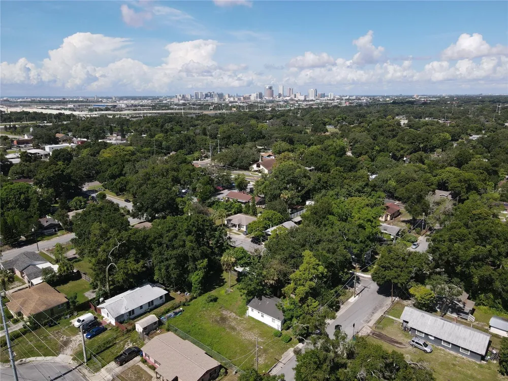 3504 E 24TH AVENUE Tampa, FL 33605