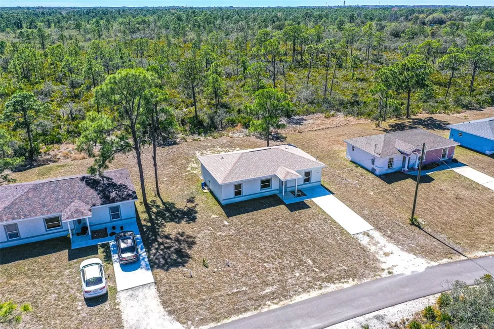 1413 BITTERSWEET STREET Lake Placid, FL 33852