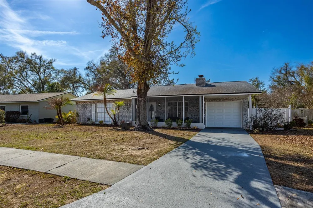 806 CHADSWORTH AVENUE Seffner, FL 33584