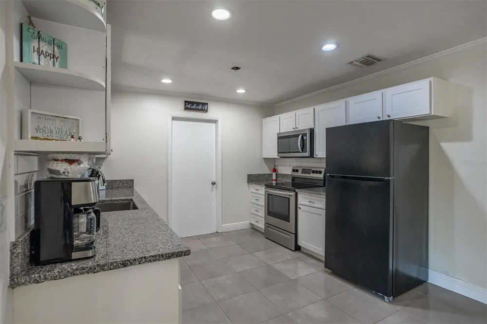 806 CHADSWORTH AVENUE Seffner, FL 33584