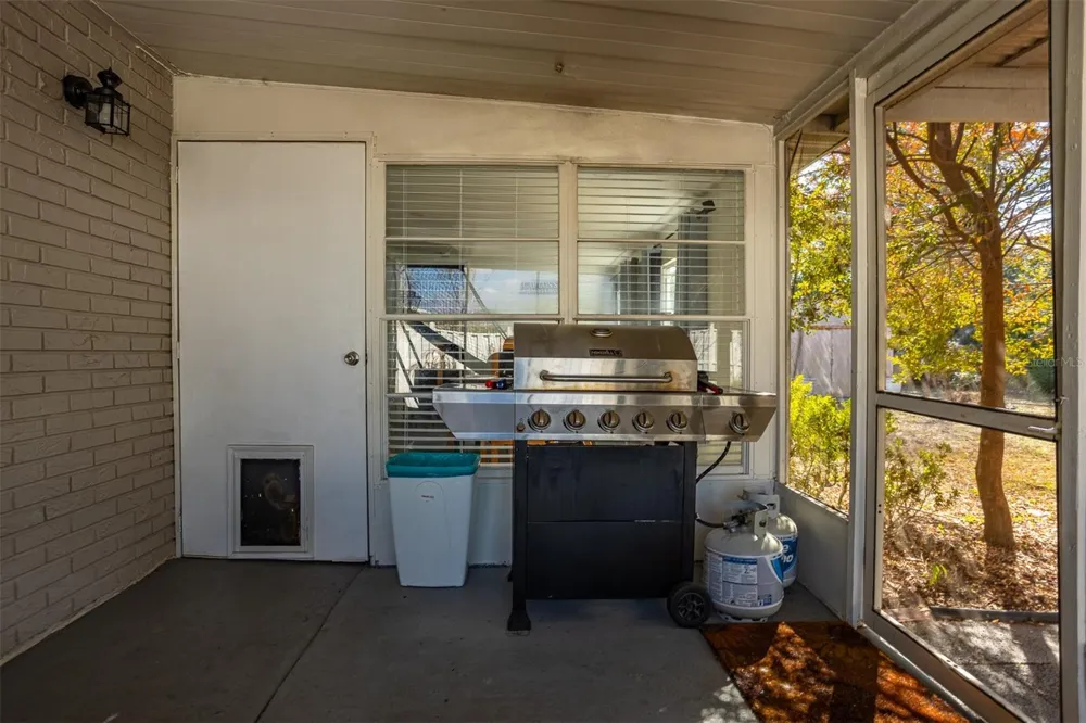806 CHADSWORTH AVENUE Seffner, FL 33584