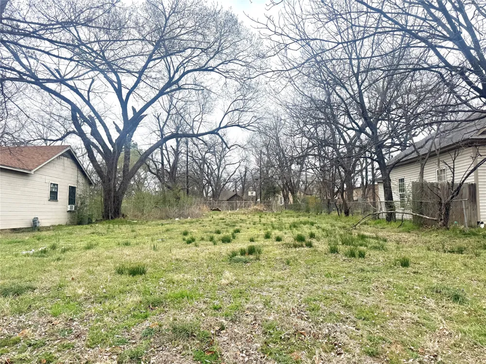 217 W Acheson Street Denison, TX 75020