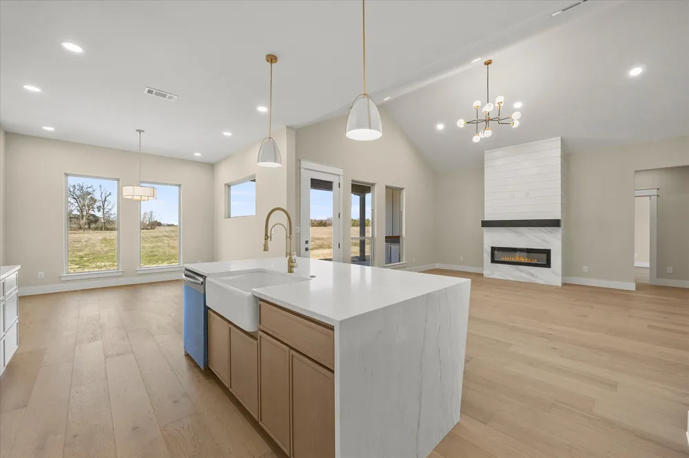 3186 County Road 1076 Celeste, TX 75423
