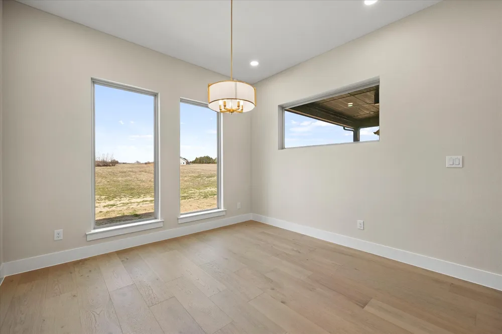 3186 County Road 1076 Celeste, TX 75423