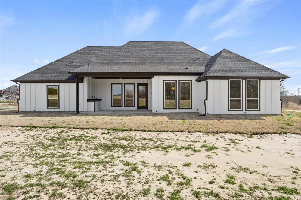 3186 County Road 1076 Celeste, TX 75423