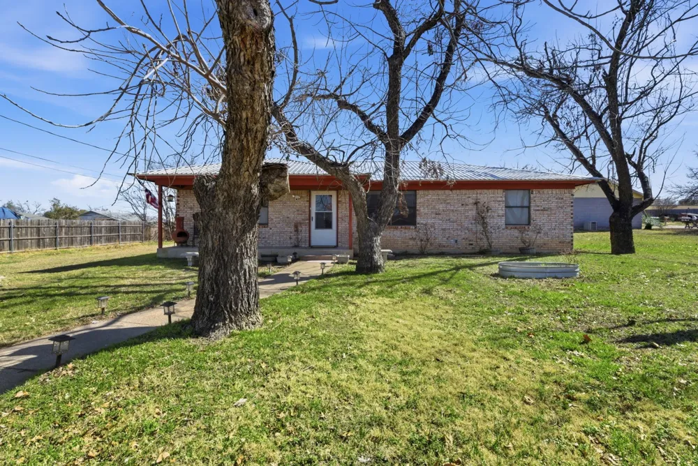 504 Hall Street Hamilton, TX 76531