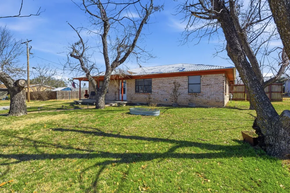 504 Hall Street Hamilton, TX 76531