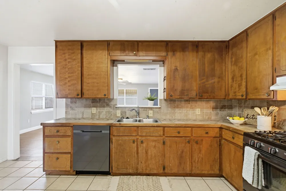 504 Hall Street Hamilton, TX 76531