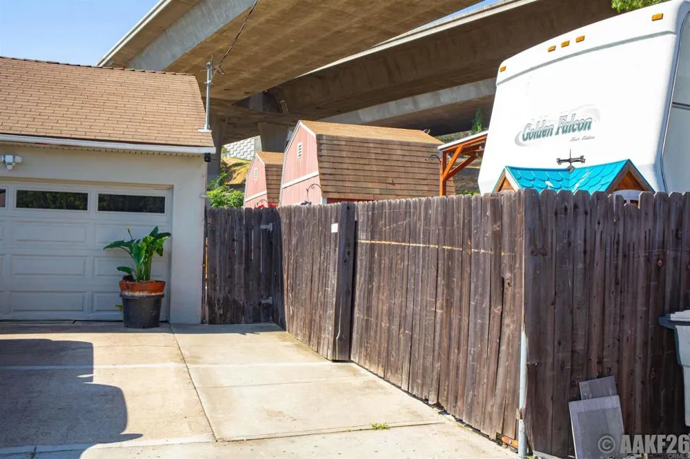 3422 Trophy La Mesa, CA 91941