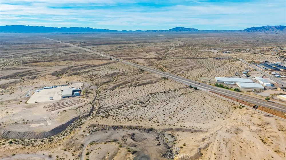 3 Ice Plant Road Needles, CA 92363