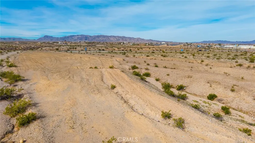 3 Ice Plant Road Needles, CA 92363