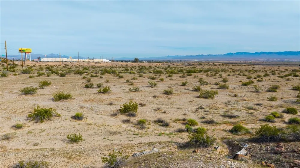 3 Ice Plant Road Needles, CA 92363