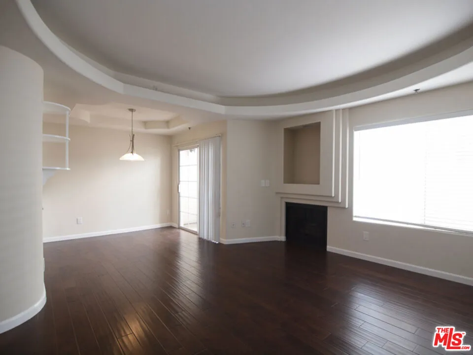 10627 Moorpark Street #4 North Hollywood, CA 91602