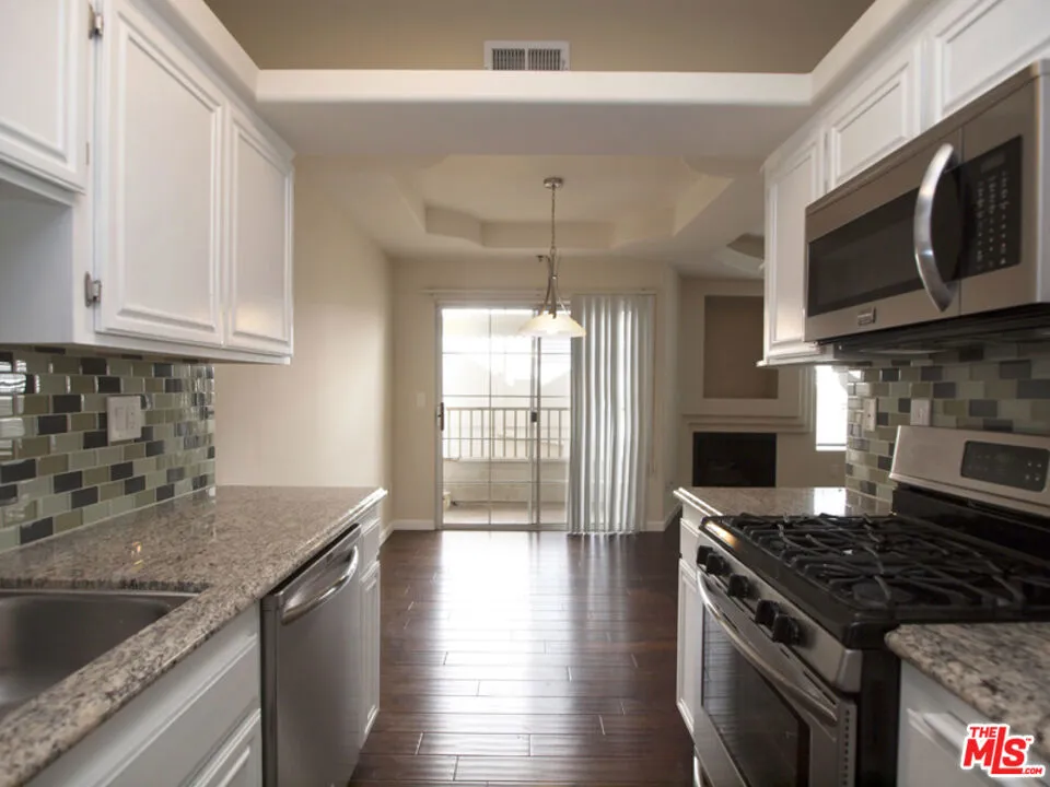 10627 Moorpark Street #4 North Hollywood, CA 91602