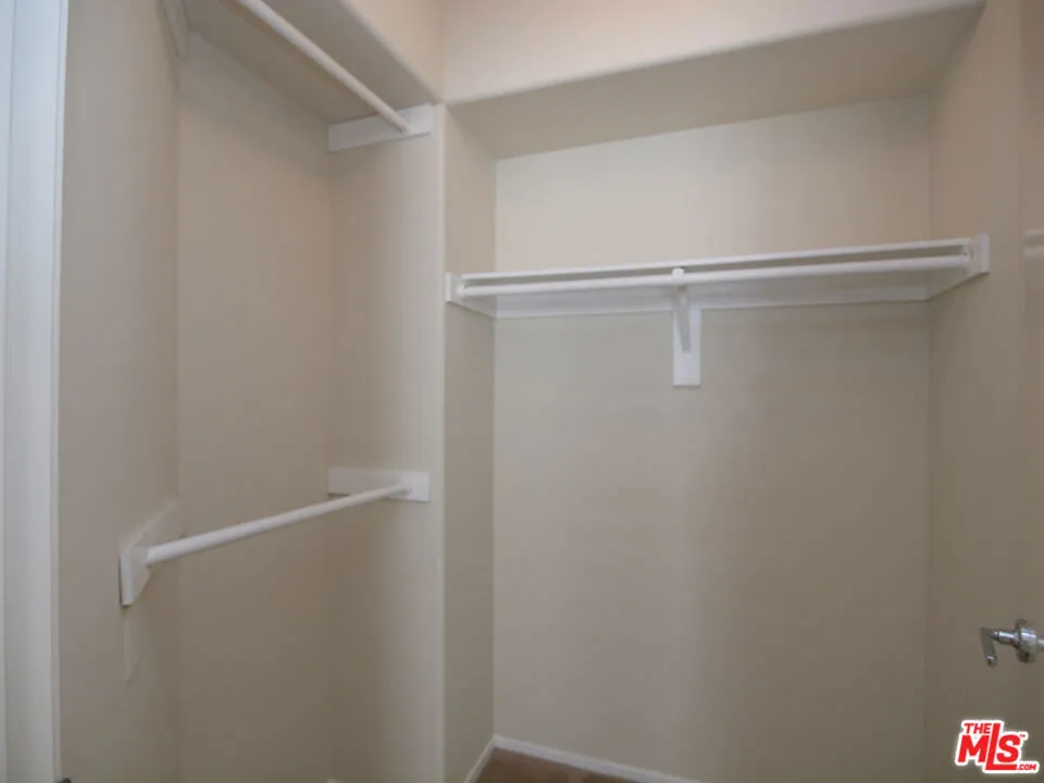 10627 Moorpark Street #4 North Hollywood, CA 91602