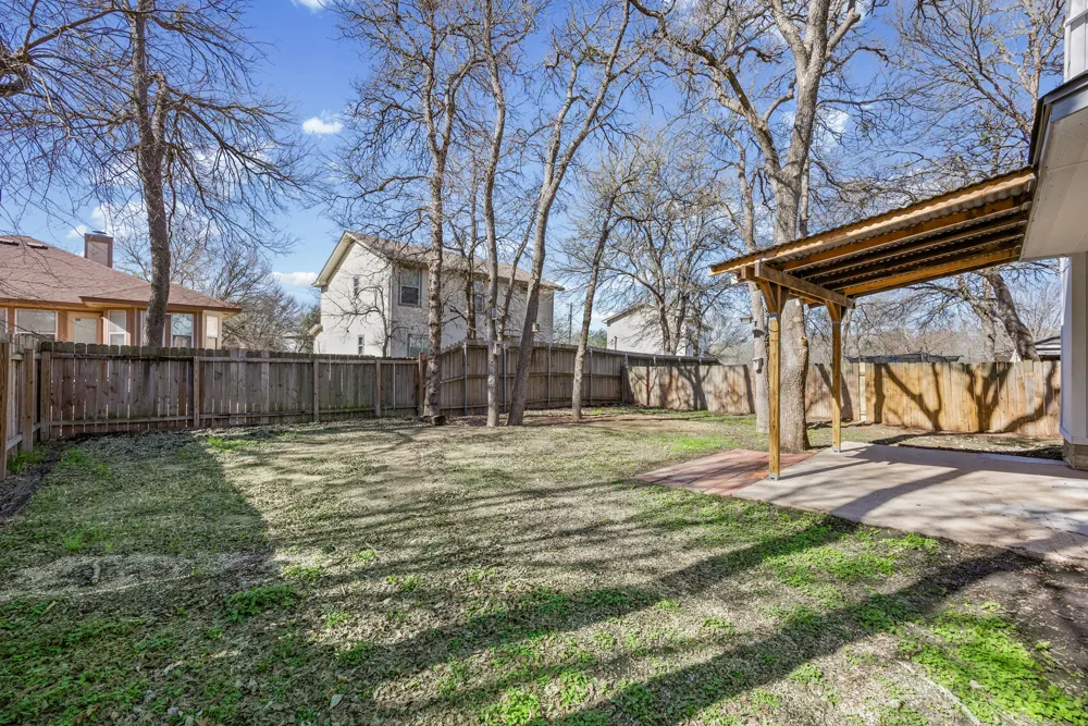 117 High Point Boulevard Cedar Creek, TX 78612