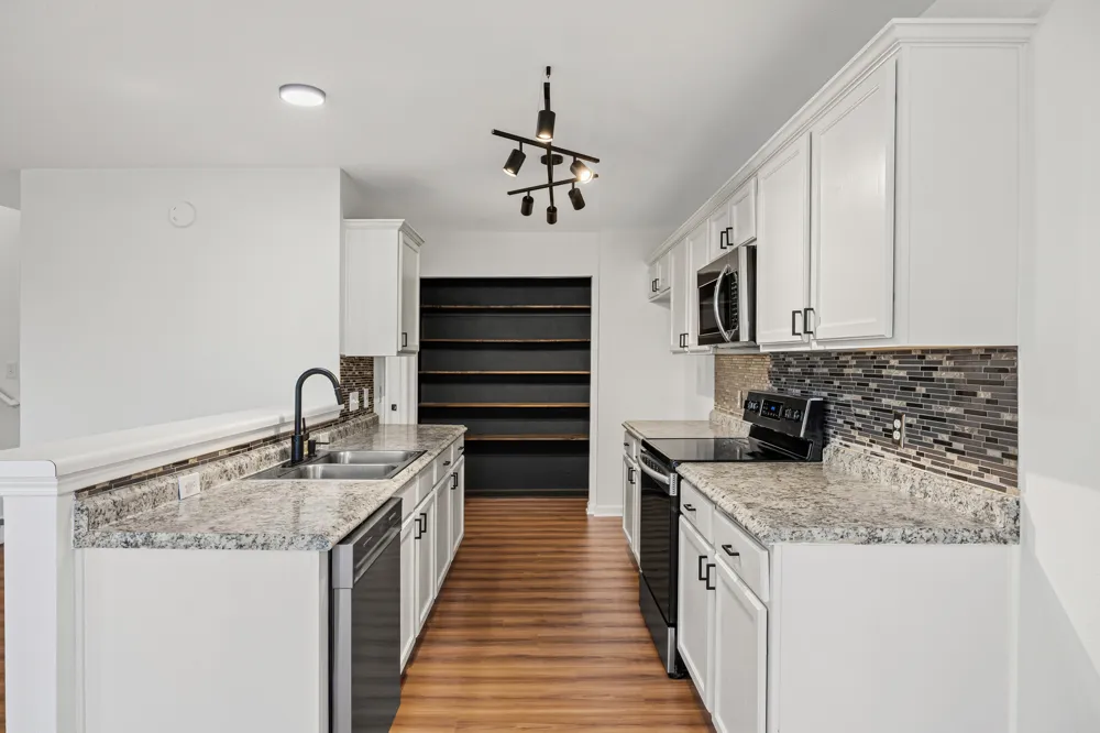 117 High Point Boulevard Cedar Creek, TX 78612