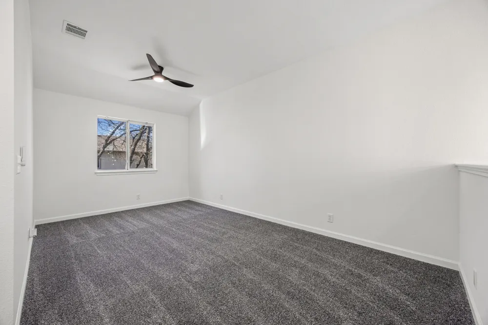 117 High Point Boulevard Cedar Creek, TX 78612