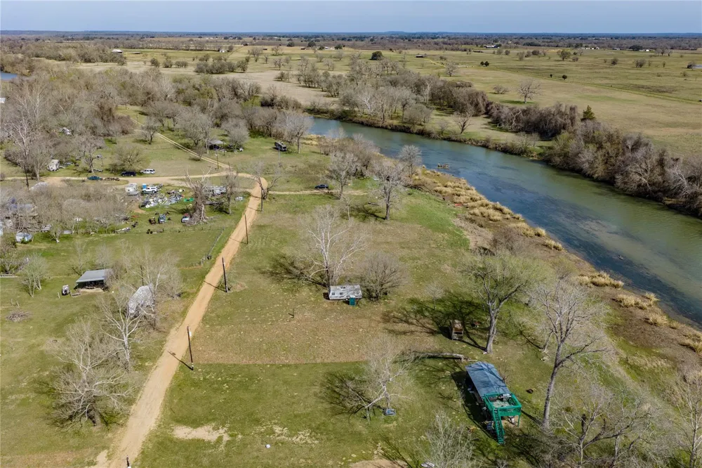 Kirtley North Road Smithville, TX 78957