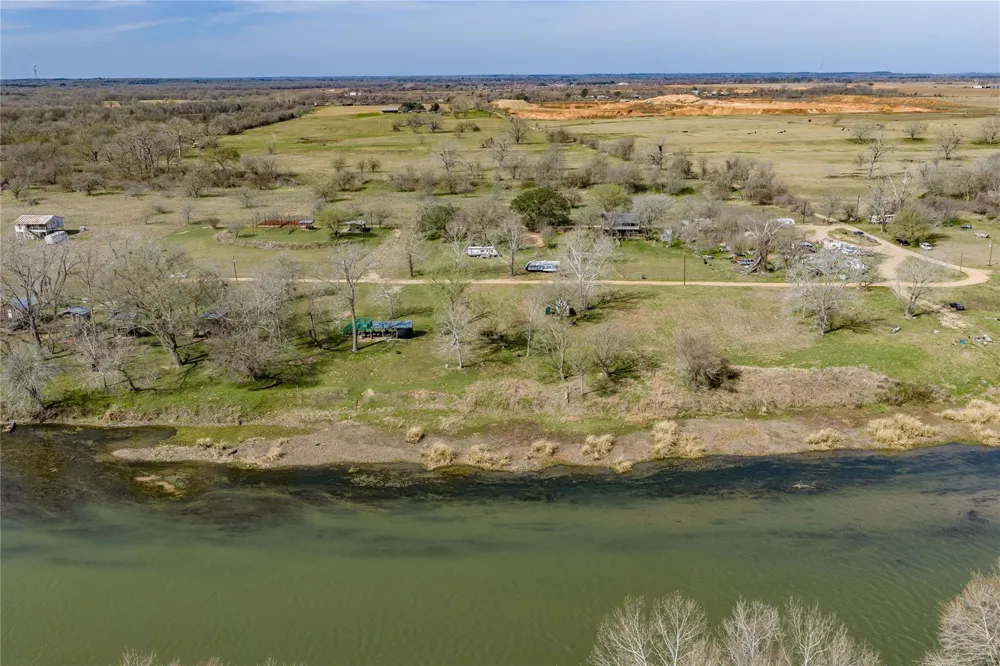 Kirtley North Road Smithville, TX 78957