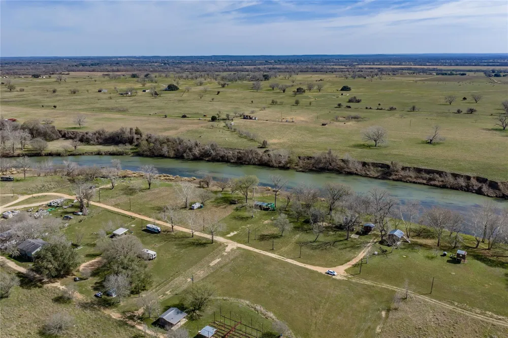 Kirtley North Road Smithville, TX 78957
