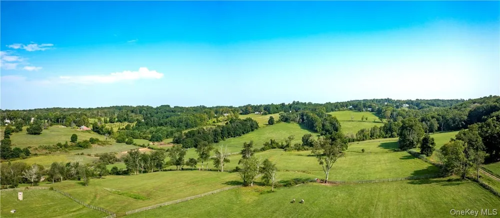 15 Kirby Hill Road Pawling, NY 12564