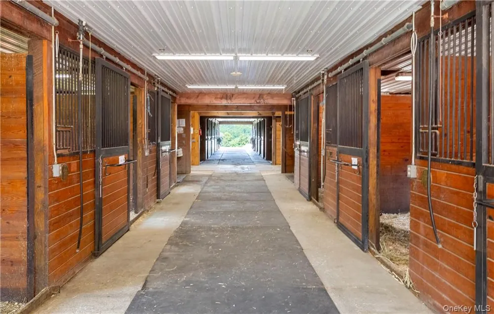 15 Kirby Hill Road Pawling, NY 12564