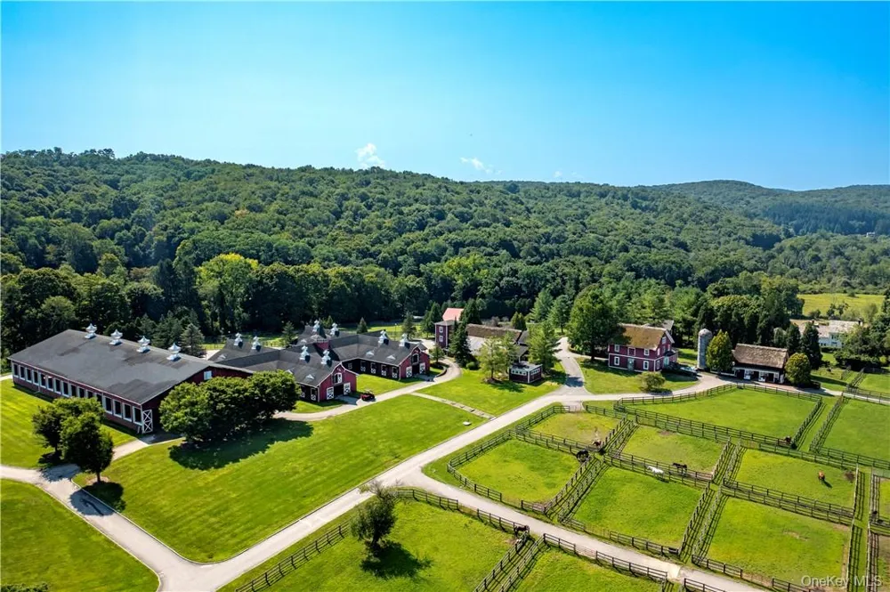 15 Kirby Hill Road Pawling, NY 12564