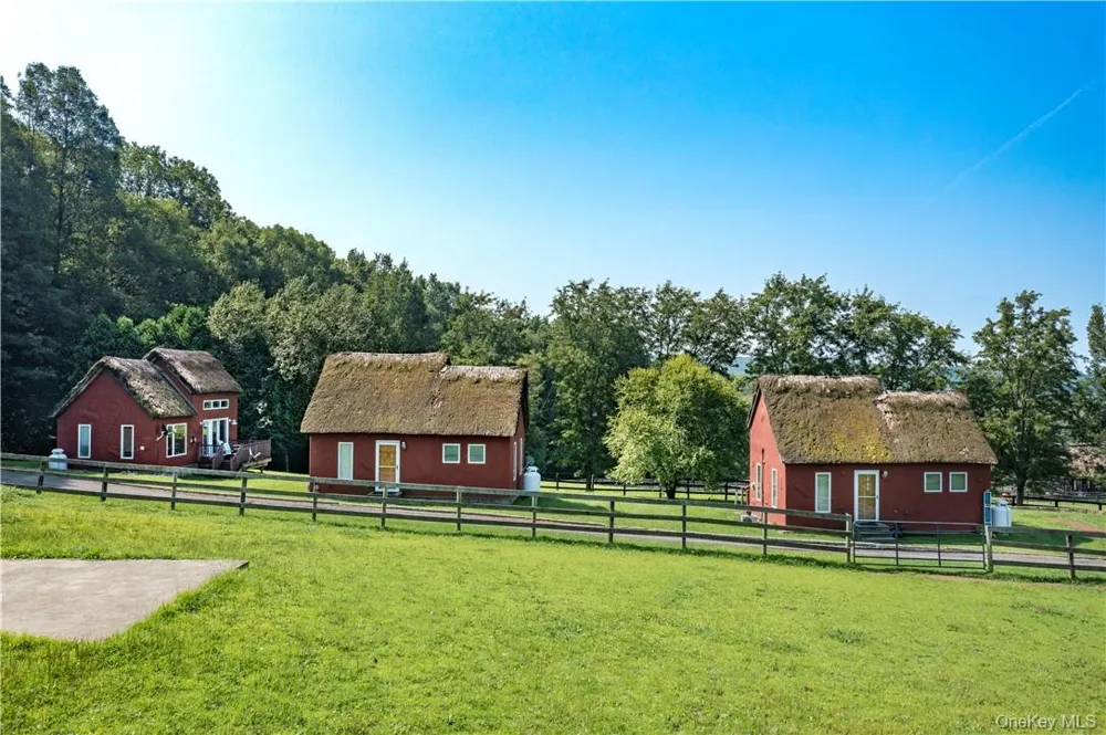 15 Kirby Hill Road Pawling, NY 12564