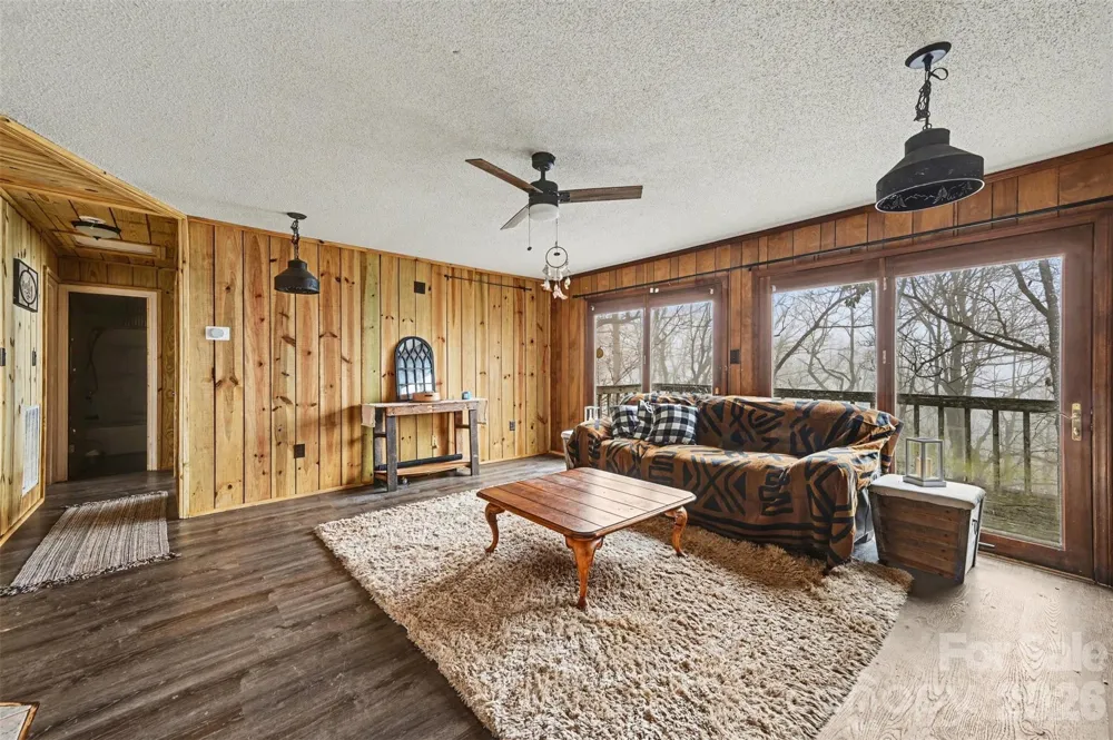 5495 Pine Ridge Drive Connelly Springs, NC 28612