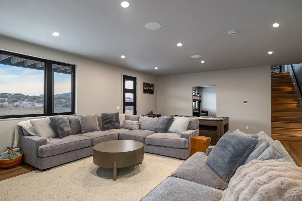 23395 Stageline Avenue Oak Creek, CO 80467