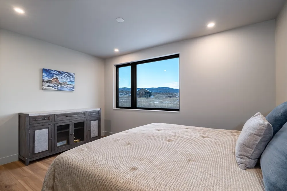 23395 Stageline Avenue Oak Creek, CO 80467