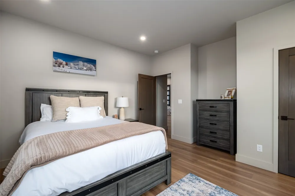 23395 Stageline Avenue Oak Creek, CO 80467