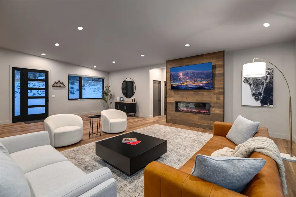 23395 Stageline Avenue Oak Creek, CO 80467