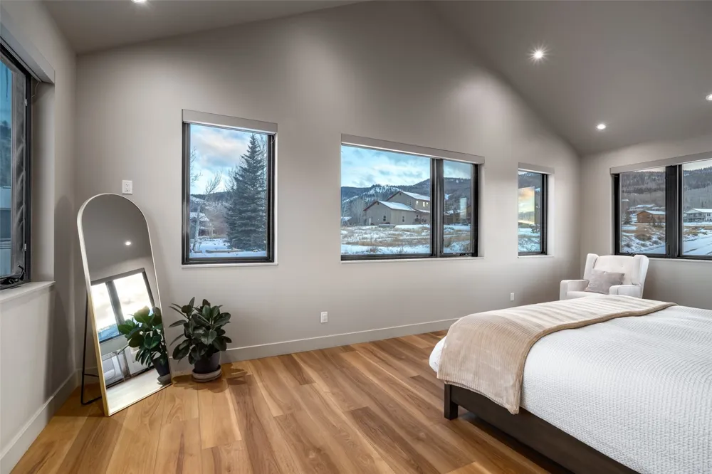 23395 Stageline Avenue Oak Creek, CO 80467