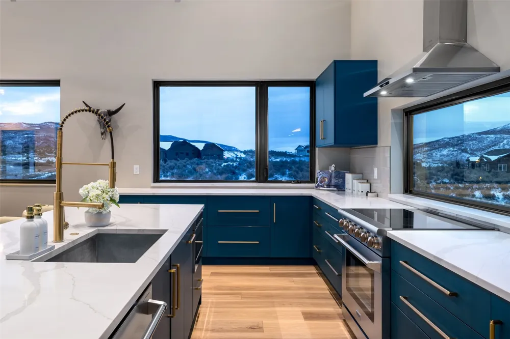 23395 Stageline Avenue Oak Creek, CO 80467
